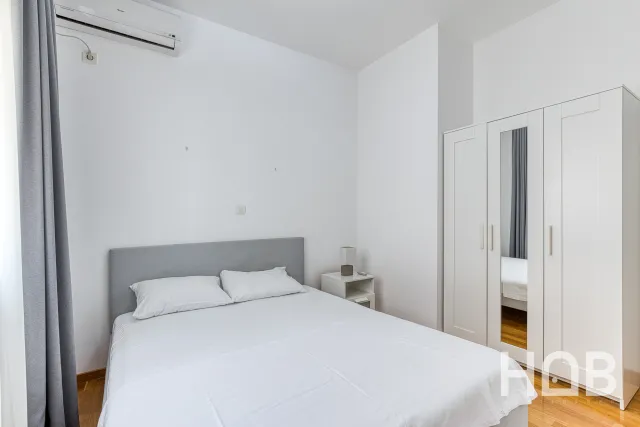 En venta, Apartamento, 144 m², Budva