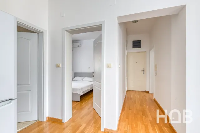 En venta, Apartamento, 144 m², Budva