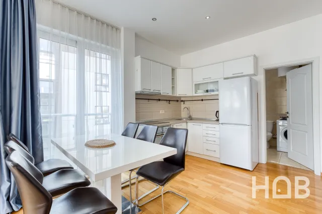 En venta, Apartamento, 144 m², Budva
