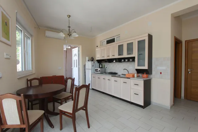 Na prodaju, Stan, 79 m², Tivat