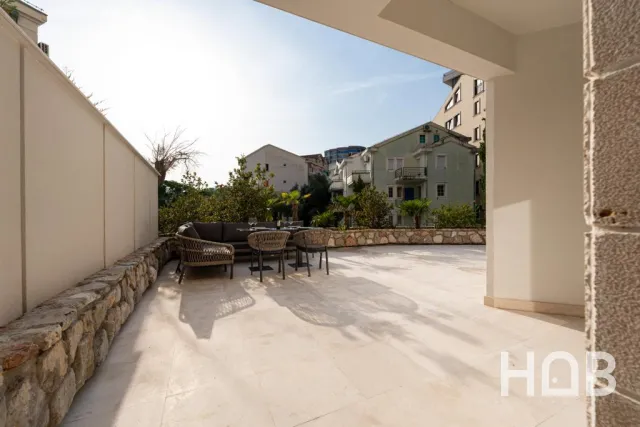 Na prodaju, Stan, 56 m², Budva