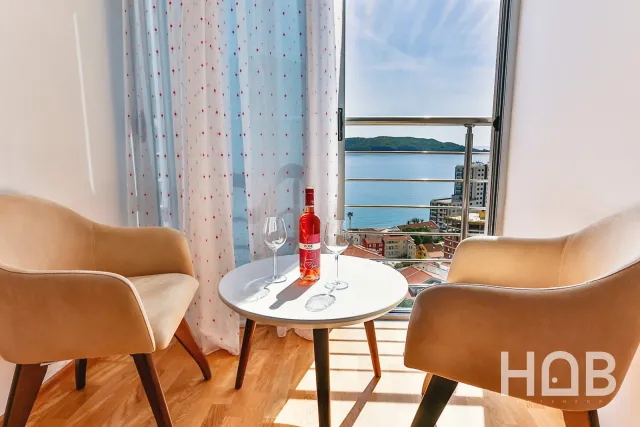 Na prodaju, Stan, 90 m², Budva