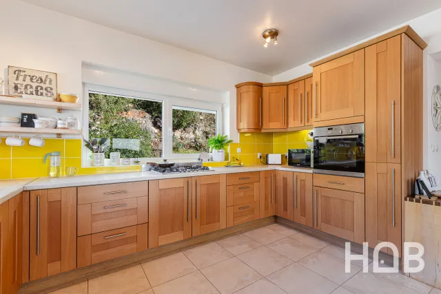 Na prodaju, Vila, 220 m², Kotor