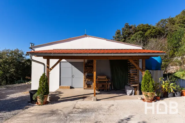 Na prodaju, Vila, 220 m², Kotor