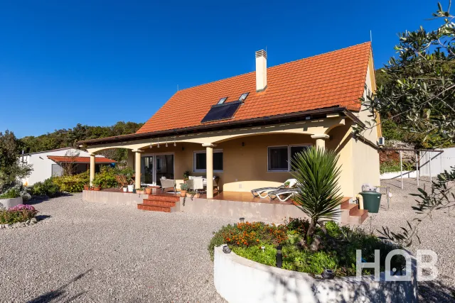 Na prodaju, Vila, 220 m², Kotor