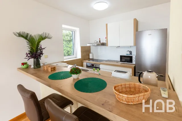 Na prodaju, Stan, 139 m², Budva