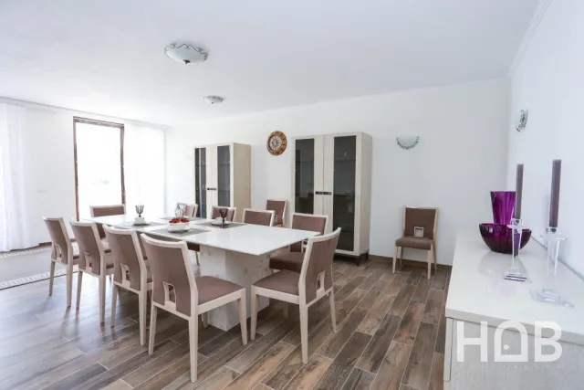 Na prodaju, Vila, 516 m², Tivat