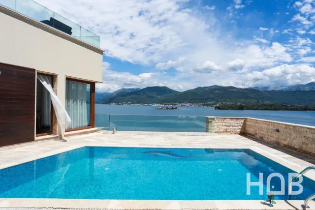 Na prodaju, Vila, 516 m², Tivat