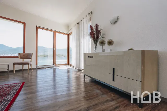Na prodaju, Vila, 516 m², Tivat
