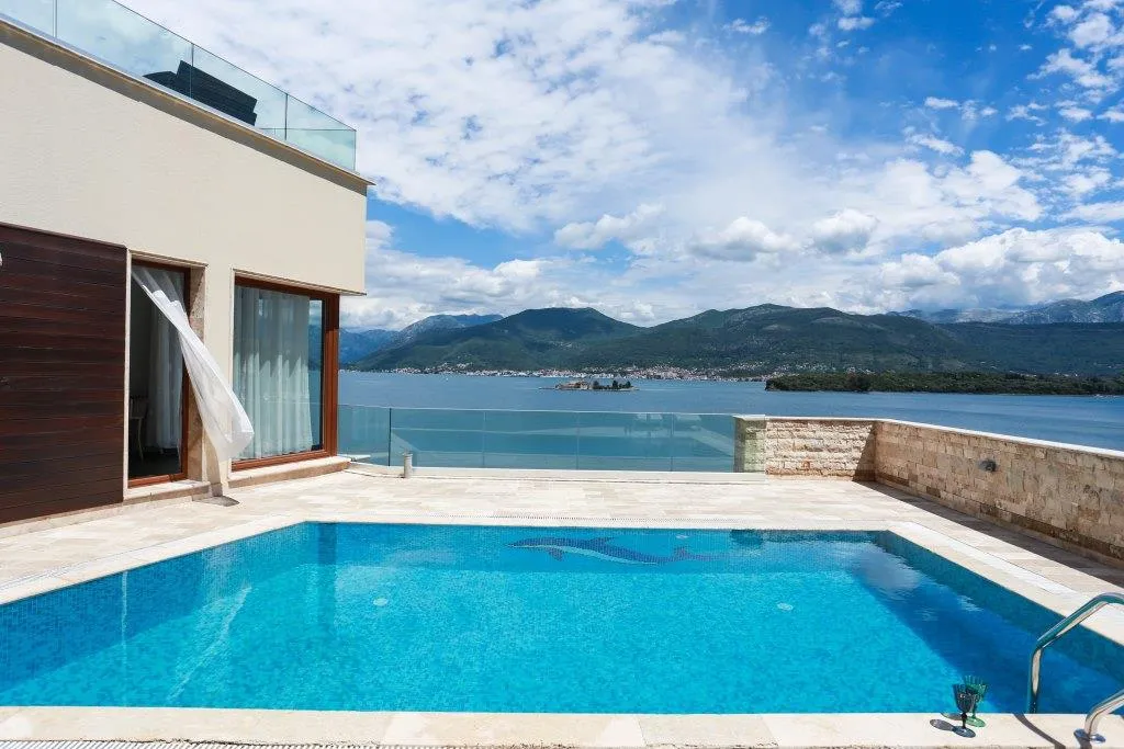 Na prodaju, Vila, 516 m², Tivat