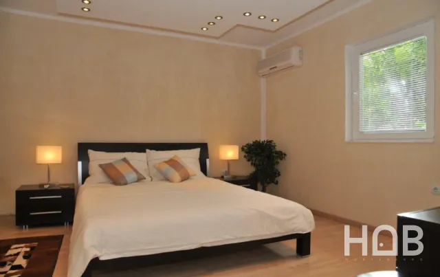 Na prodaju, Vila, 264 m², Tivat