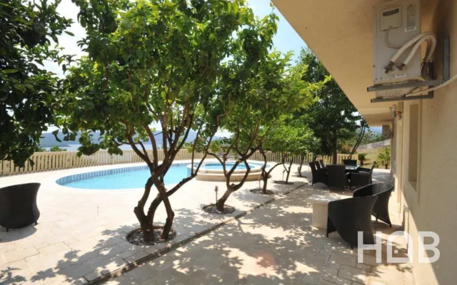 Na prodaju, Vila, 264 m², Tivat