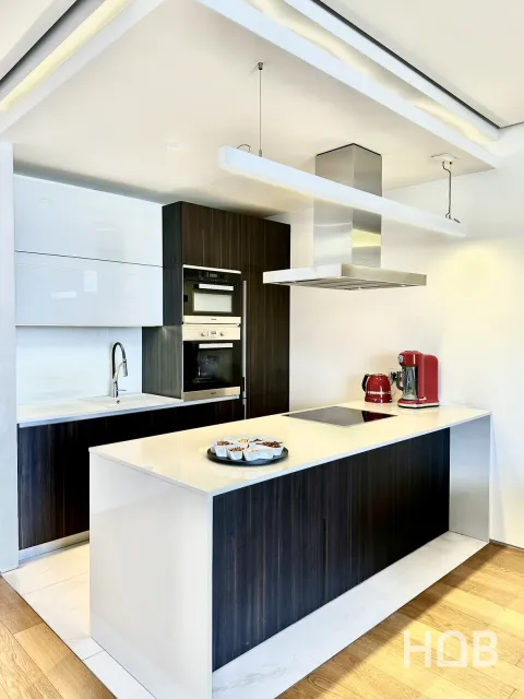 Satılık, Daire, 159 m², Budva