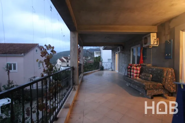 À vendre, Maison, 220 m², Herceg Novi