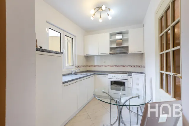 Satılık, Daire, 117 m², Budva