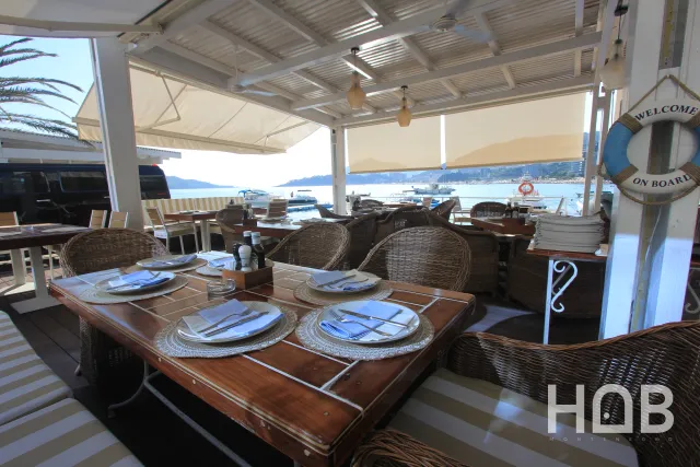 En venta, Commerce Property, 133 m², Budva