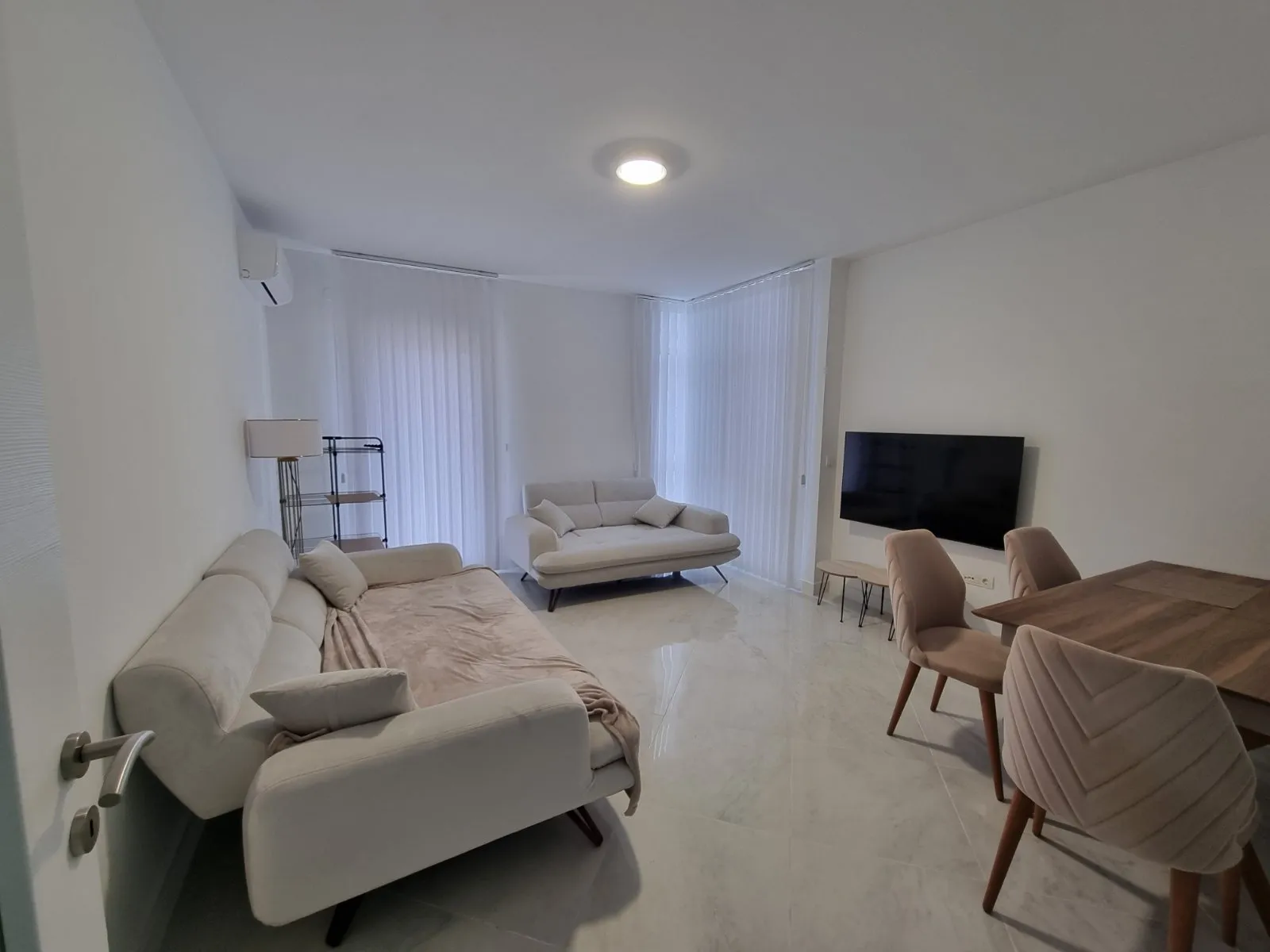 Satılık, Daire, 95 m², Budva