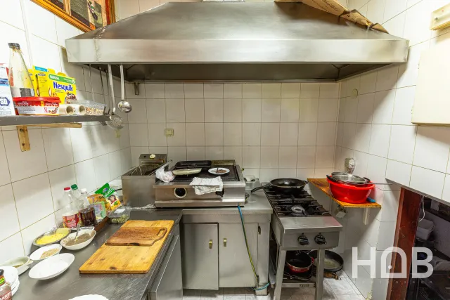 En venta, Commerce Property, 115 m², Budva