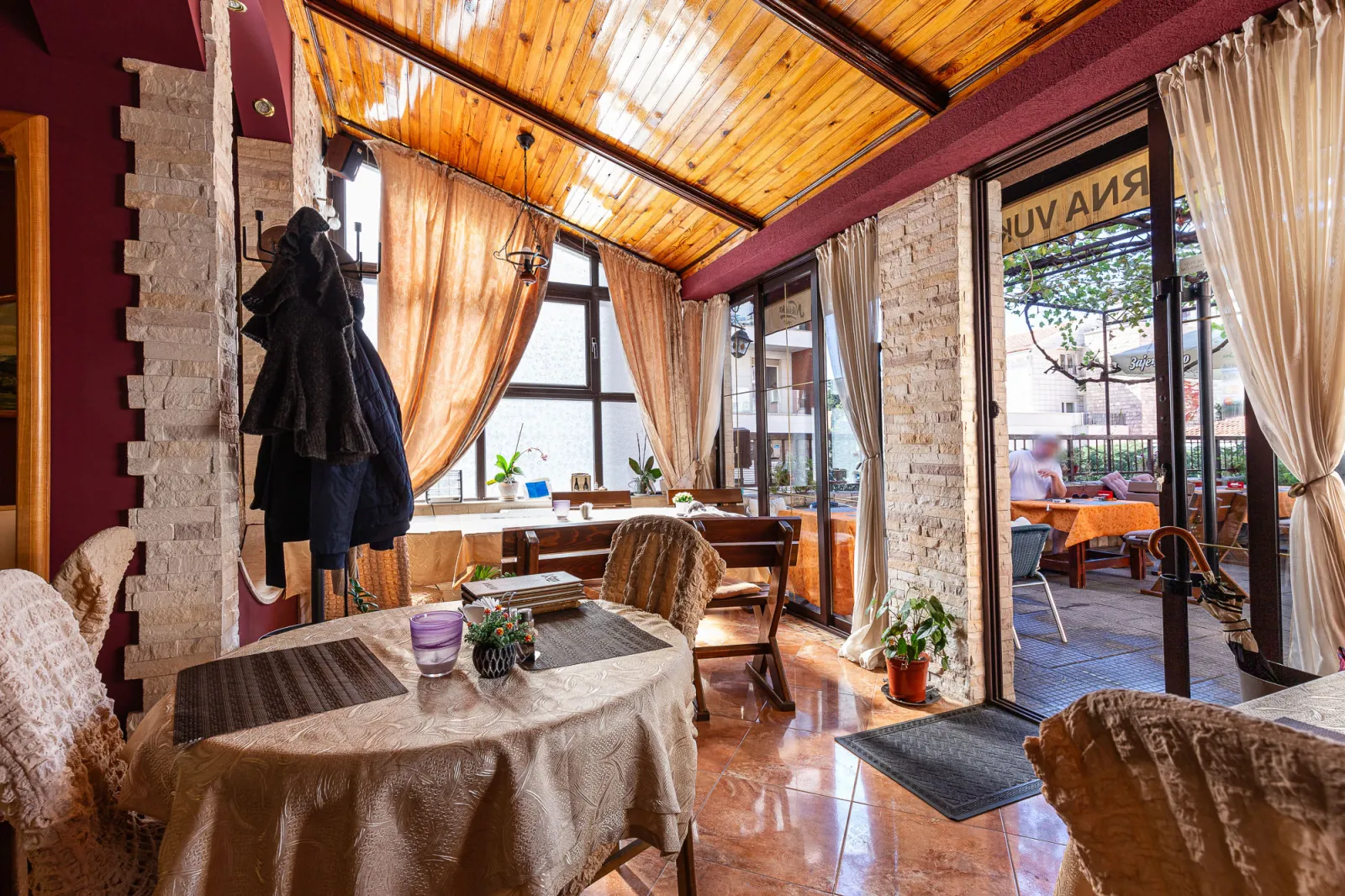 En venta, Commerce Property, 115 m², Budva