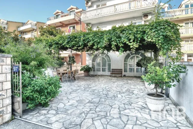 Satılık, Otel, 487 m², Budva