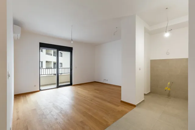 Satılır, Mənzil, 44 m², Budva