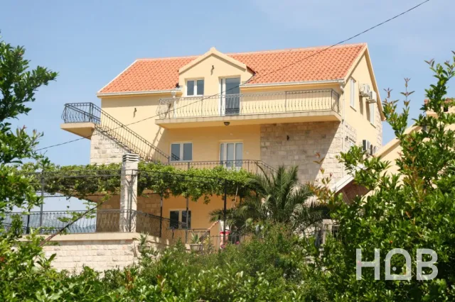 En venta, Villa, 400 m², Kotor