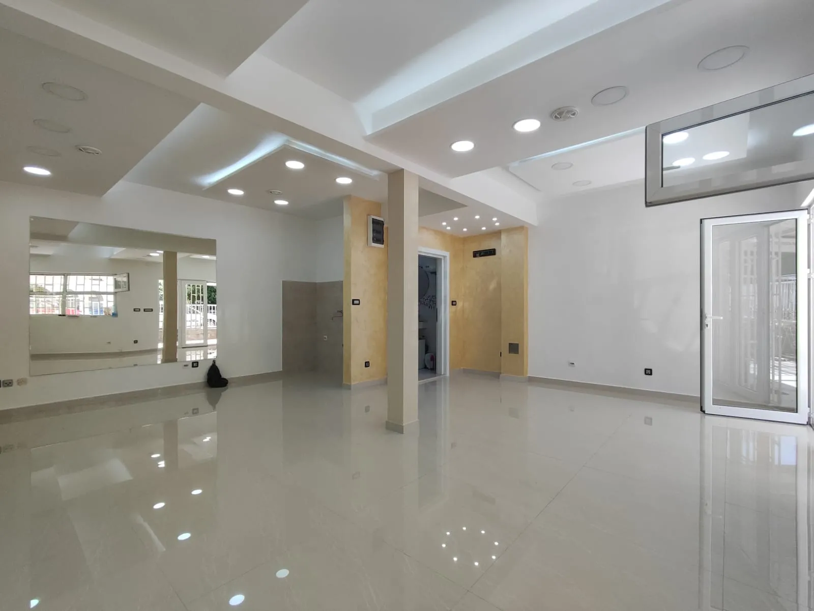 Na prodaju, Commerce Property, 40 m², Budva
