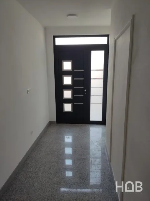 出售, Apartment In New Building, 1052 m², Bar