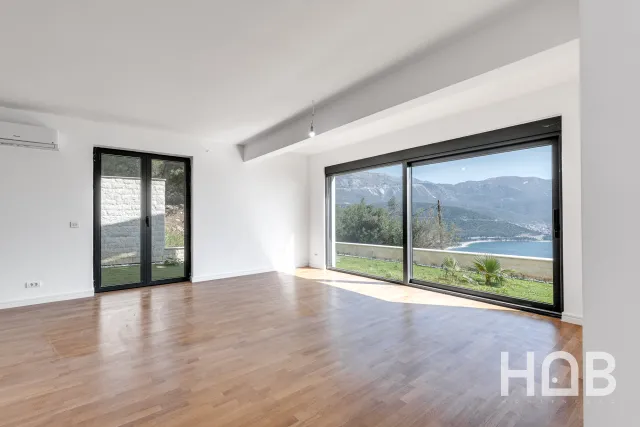 Zu verkaufen, Villa, 153 m², Budva