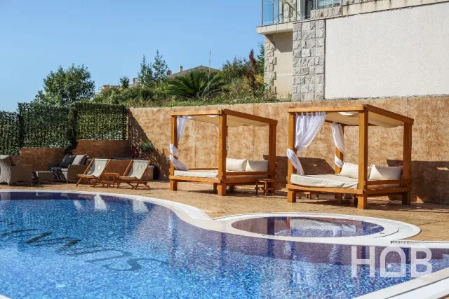Satılık, Daire, 116 m², Budva