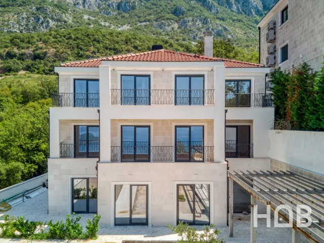 Satılır, Villa, 450 m², Budva