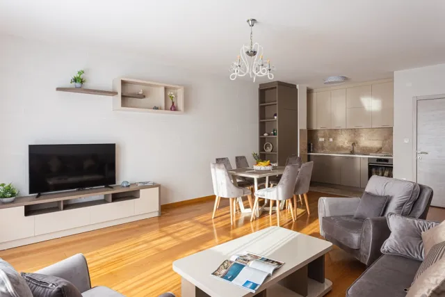 Satılık, Daire, 74 m², Budva