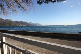 Na prodaju, Stan, 90 m², Herceg Novi