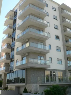 Na prodaju, Stan, 96 m², Budva