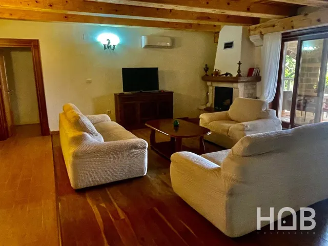 À vendre, Appartement, 108 m², Budva