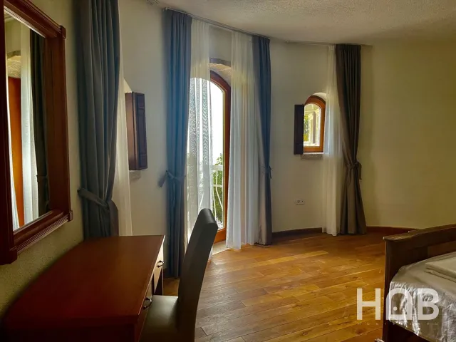 À vendre, Appartement, 108 m², Budva