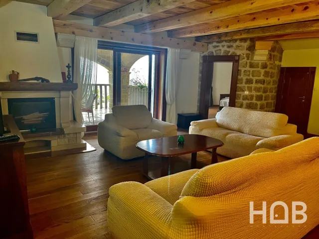 À vendre, Appartement, 108 m², Budva