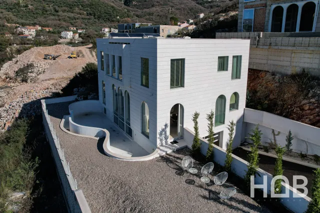 Zu verkaufen, Villa, 375 m², Budva