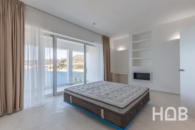 Zu verkaufen, Villa, 375 m², Budva