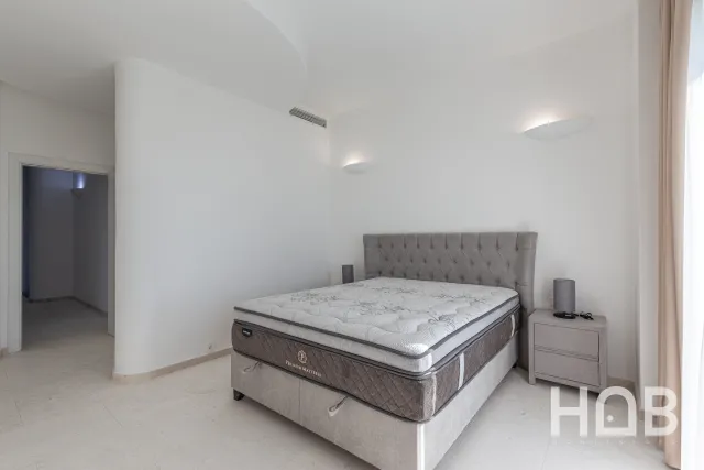 Zu verkaufen, Villa, 375 m², Budva