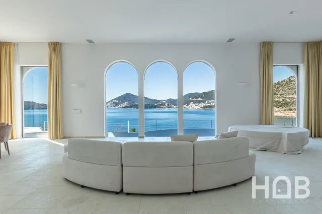 Zu verkaufen, Villa, 375 m², Budva