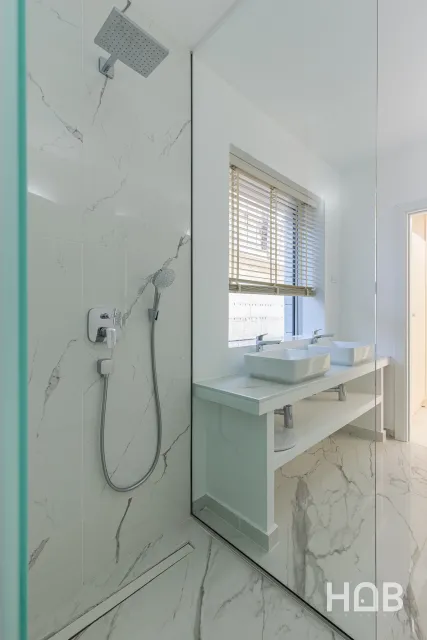 Zu verkaufen, Villa, 375 m², Budva