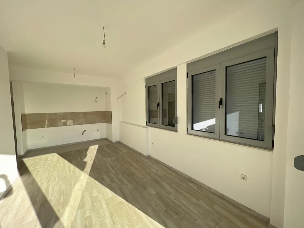 Na prodej, Apartment In New Building, 72 m², Ulcin