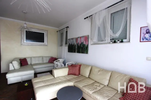 À vendre, Appartement, 80 m², Budva