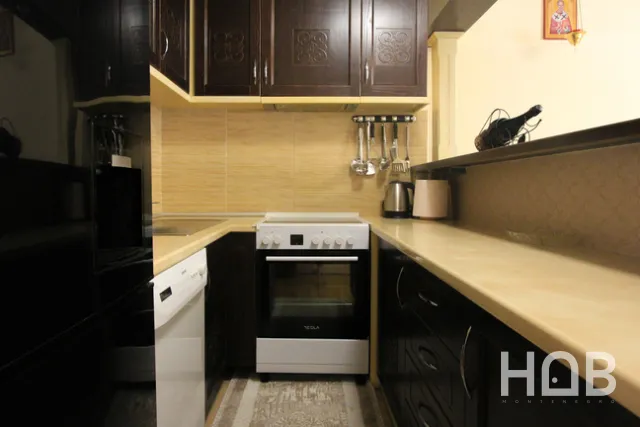 À vendre, Appartement, 77 m², Budva