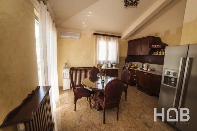 Zu verkaufen, Wohnung, 179 m², Budva