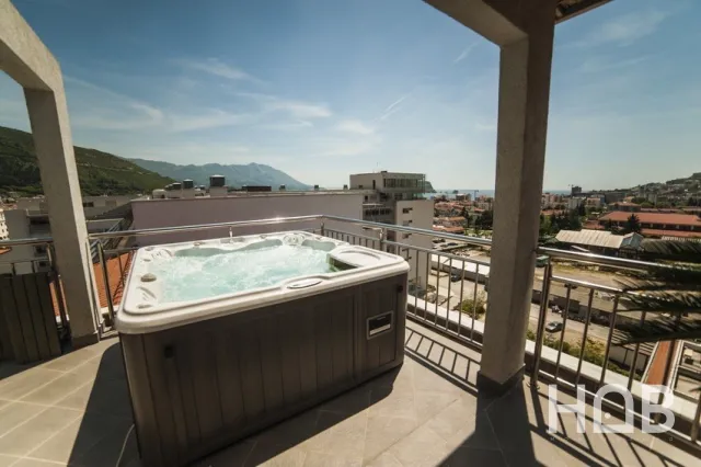 Zu verkaufen, Wohnung, 179 m², Budva
