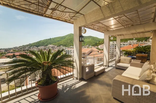 Zu verkaufen, Wohnung, 179 m², Budva