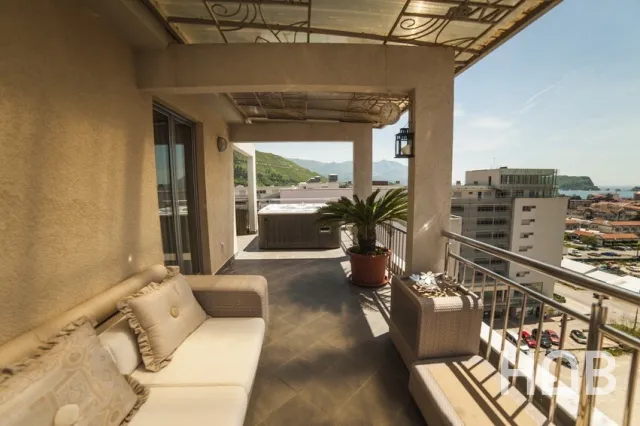 Zu verkaufen, Wohnung, 179 m², Budva