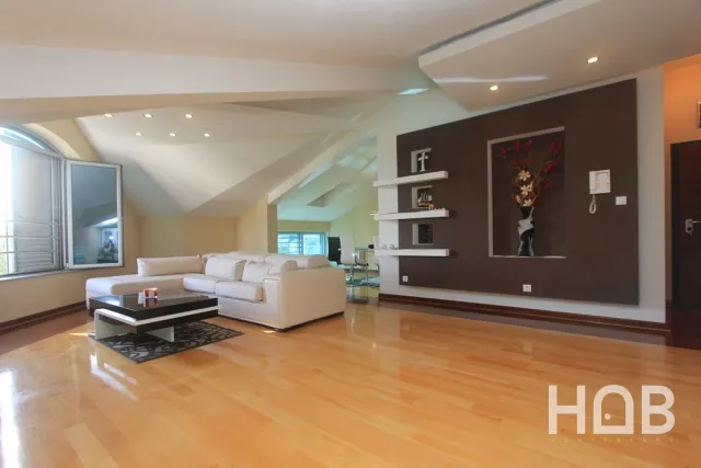 Na prodaju, Stan, 123 m², Budva